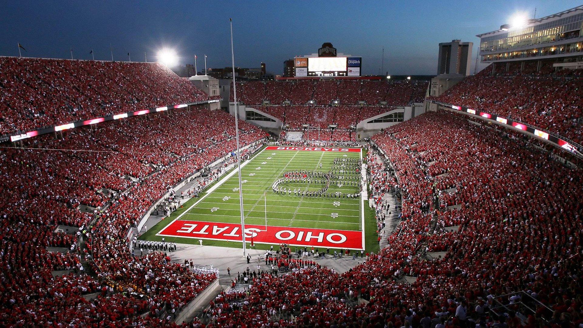 早报，又是一个疯狂的欧冠比赛日！绝杀、逆转与历史性突破点燃欧洲足坛